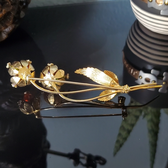 Vintage goldtone wire flowers green orange aurora borealis beads and rhinestone - Picture 6 of 10